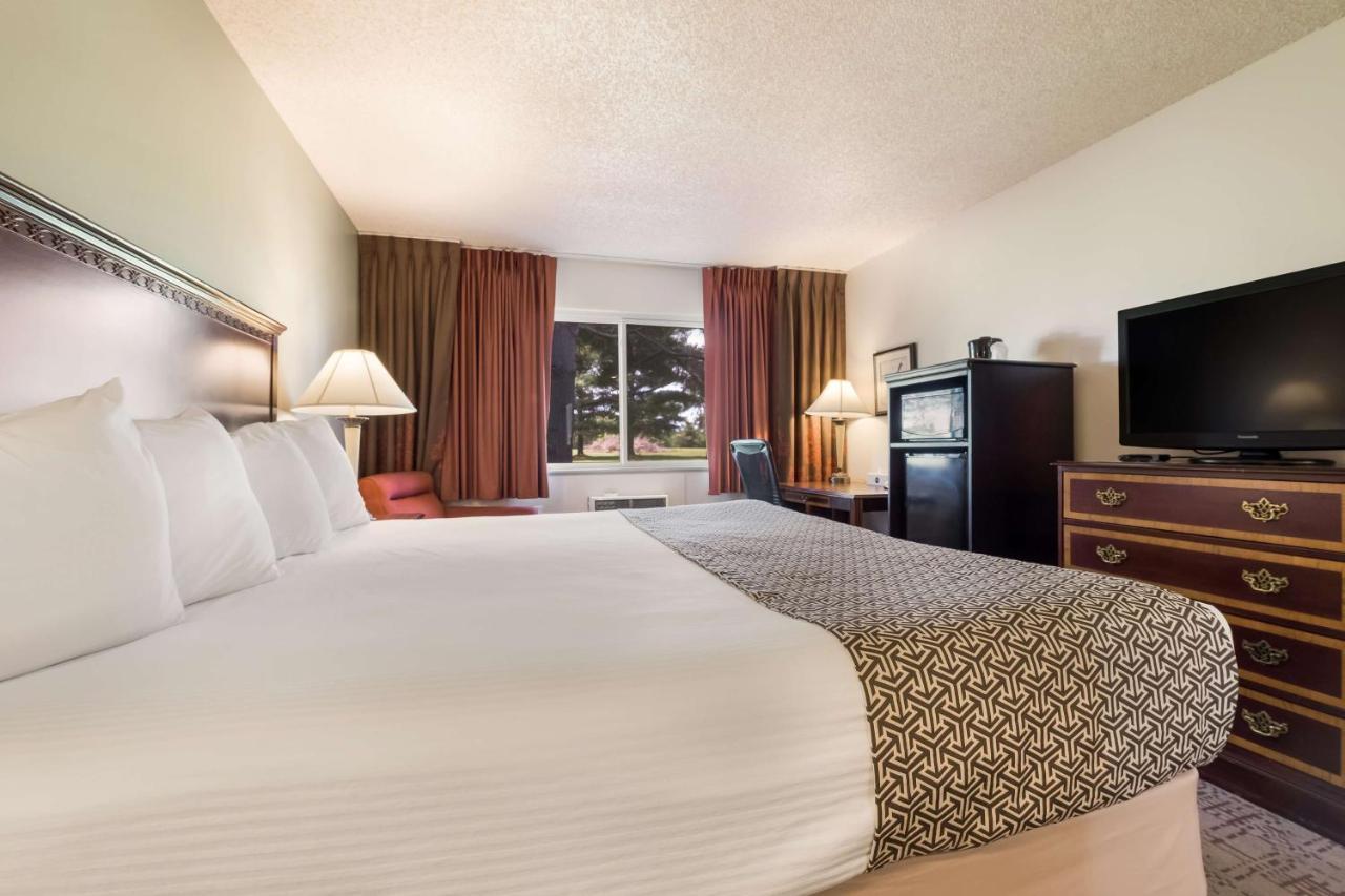 Surestay Hotel By Best Western Thomson Ngoại thất bức ảnh