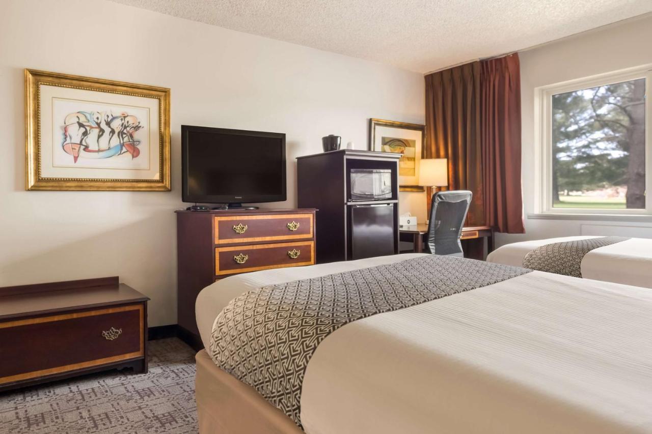 Surestay Hotel By Best Western Thomson Ngoại thất bức ảnh