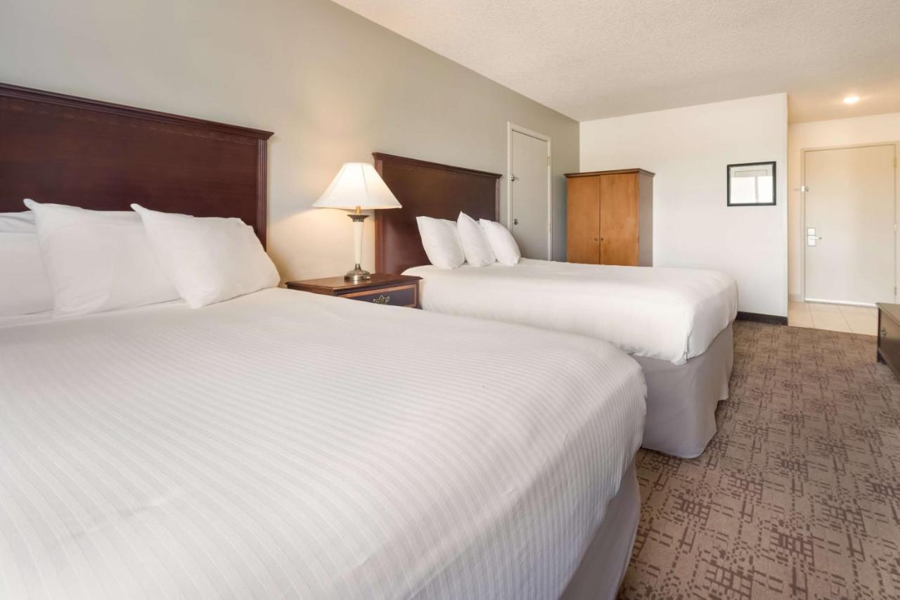 Surestay Hotel By Best Western Thomson Ngoại thất bức ảnh
