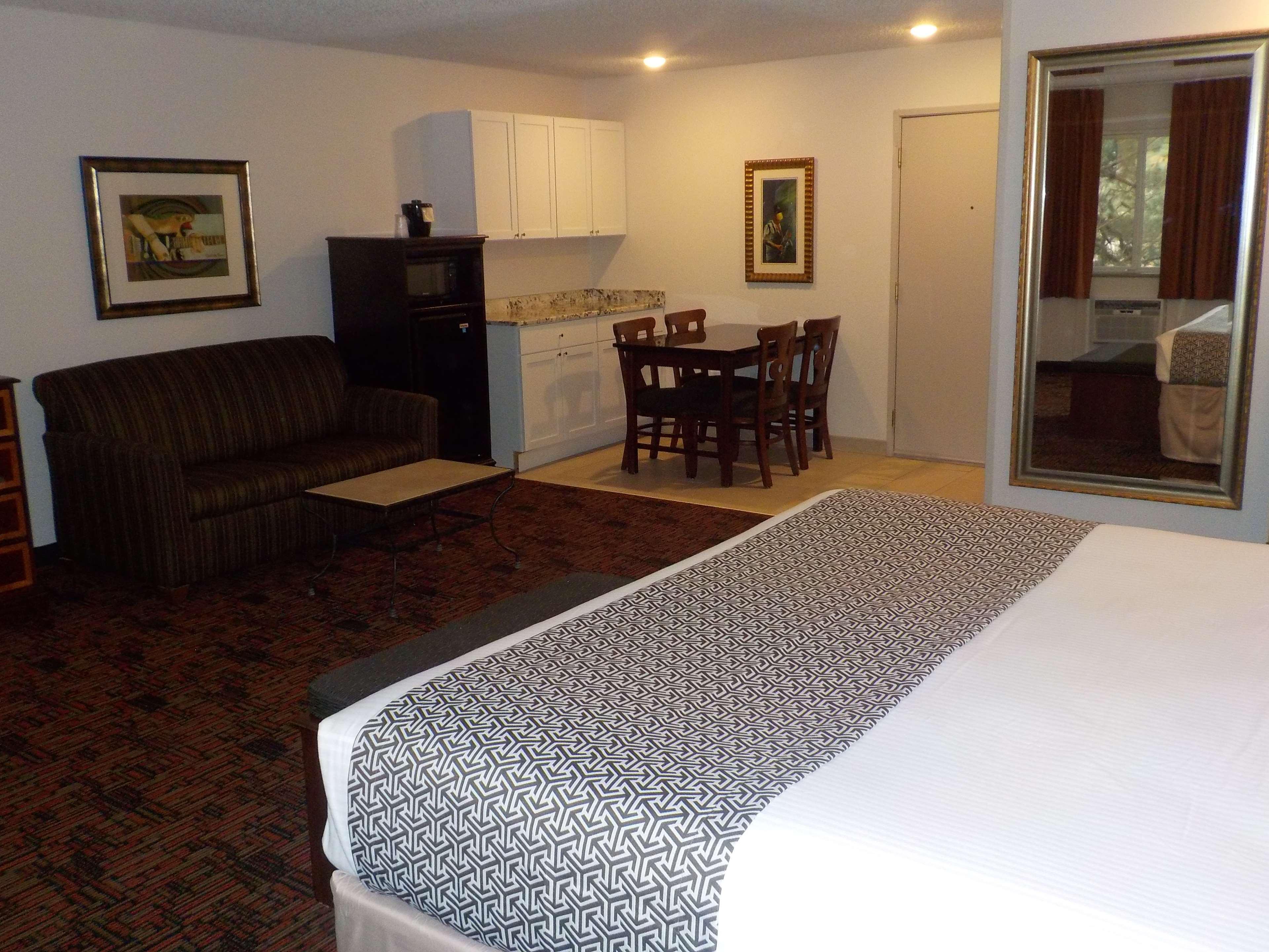 Surestay Hotel By Best Western Thomson Phòng bức ảnh