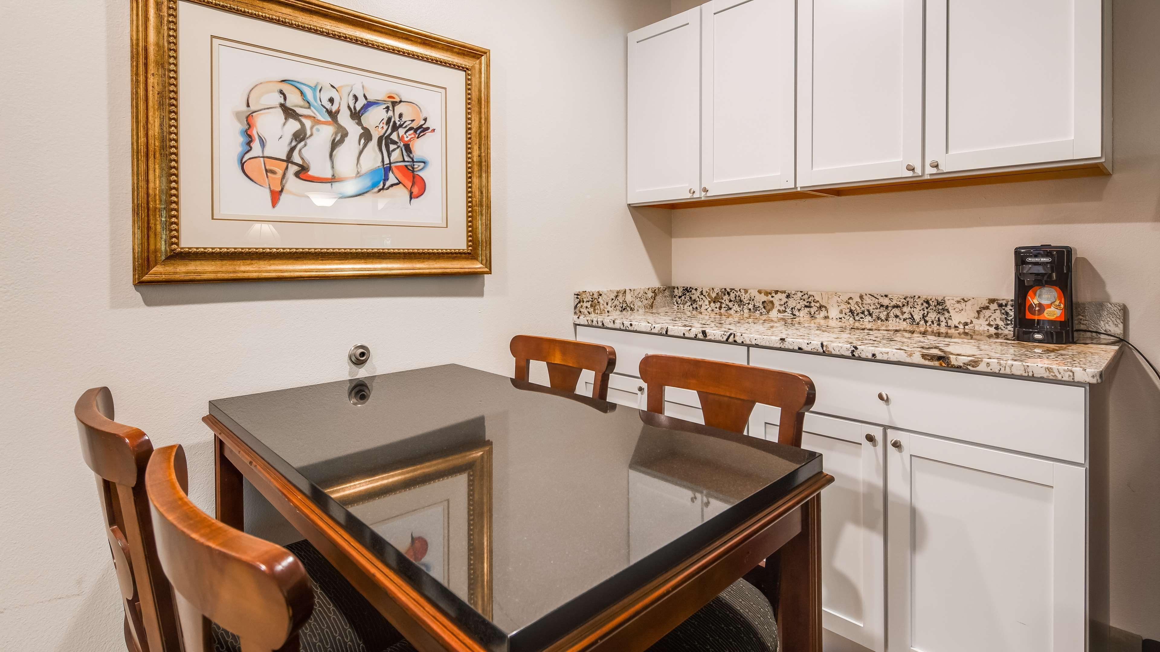 Surestay Hotel By Best Western Thomson Ngoại thất bức ảnh