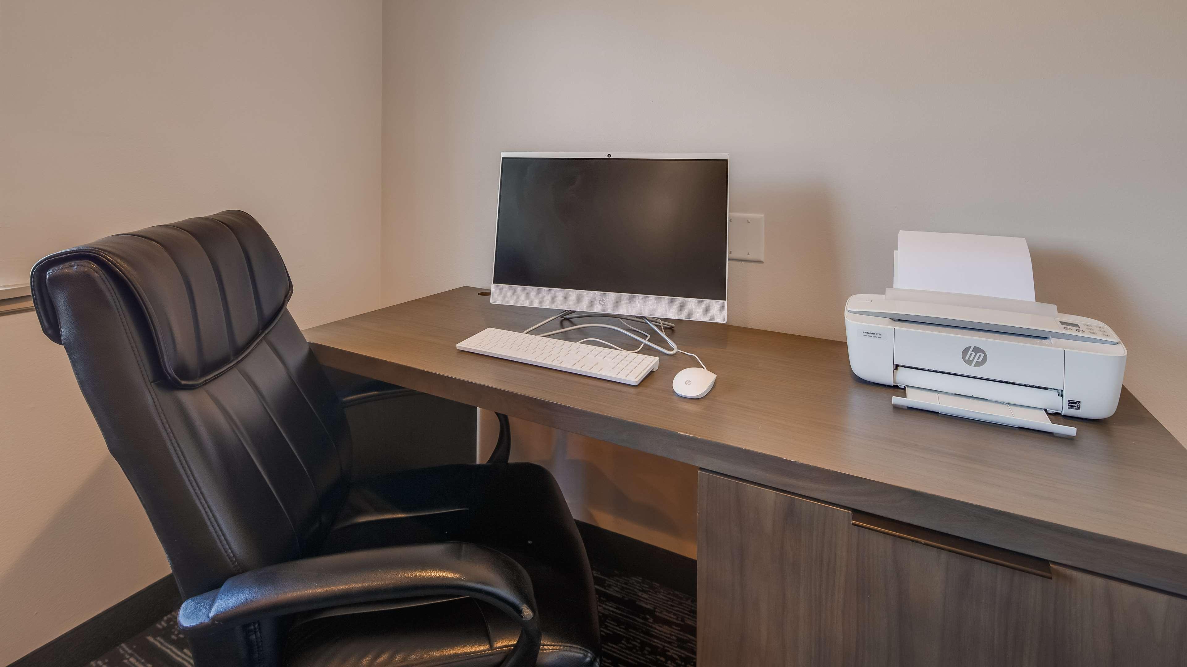 Surestay Hotel By Best Western Thomson Ngoại thất bức ảnh