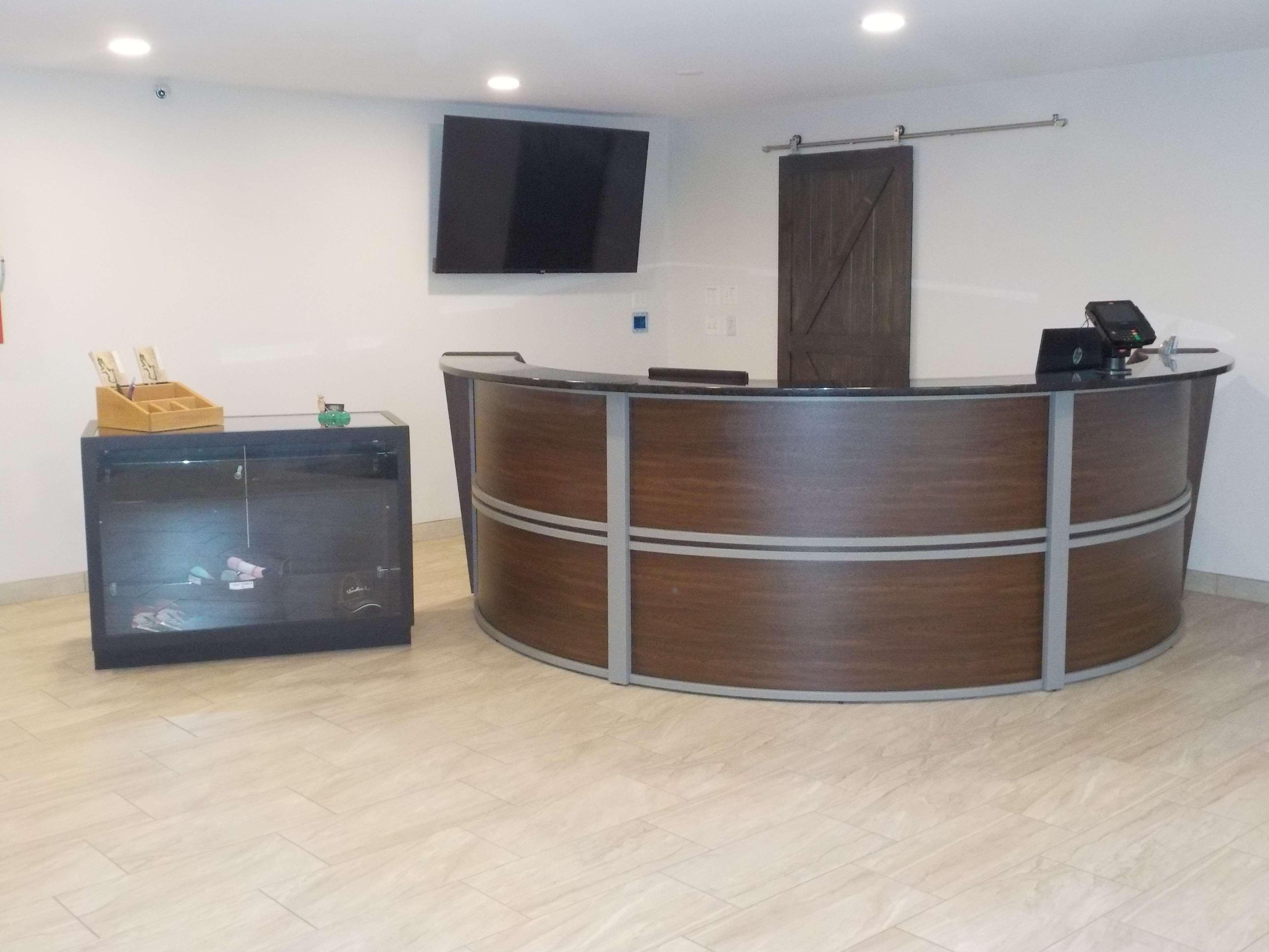 Surestay Hotel By Best Western Thomson Ngoại thất bức ảnh